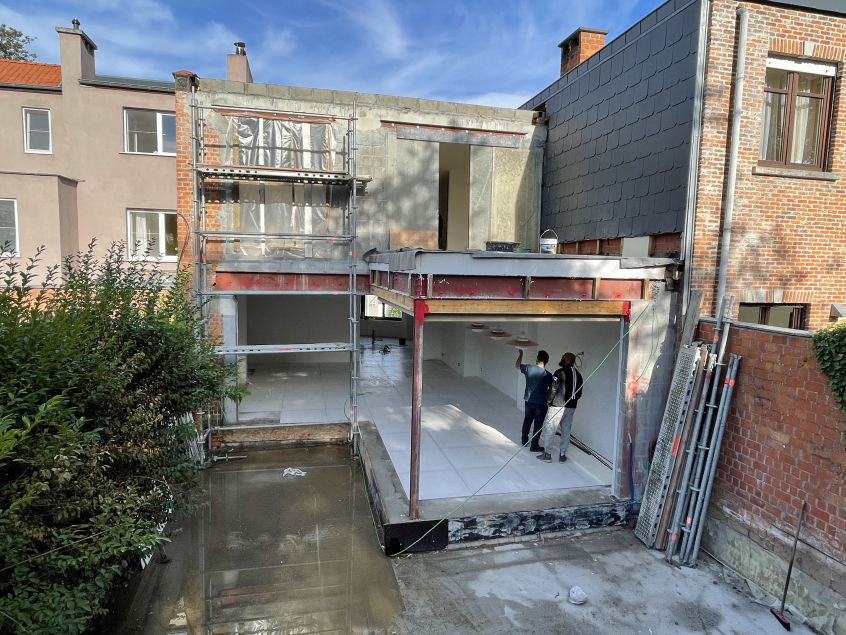Bureau d'architecture - Mettons vos idées en créativité !  Spécialisé dans la construction neuve ou la transformation lourde d'immeuble de rapport, la division de biens, la conception de villa de standing, de biens commerciaux, de services, d'entrepôt et de garages.